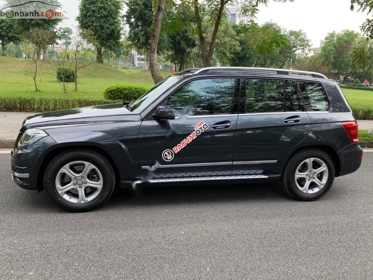 Cần bán lại xe Mercedes GLK300 4Matic đời 2012, màu xám-0