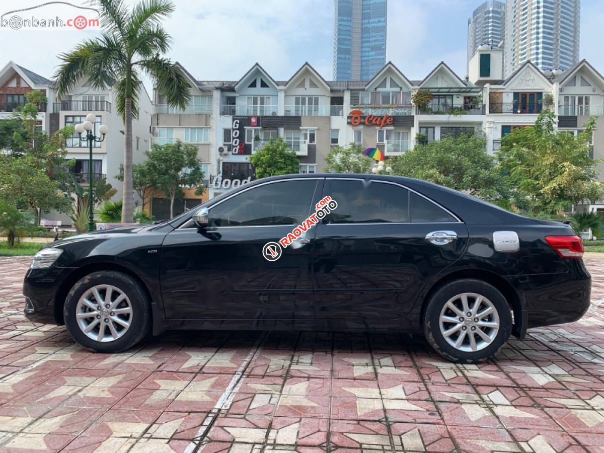 Bán xe Toyota Camry G năm sản xuất 2010, màu đen giá cạnh tranh-0