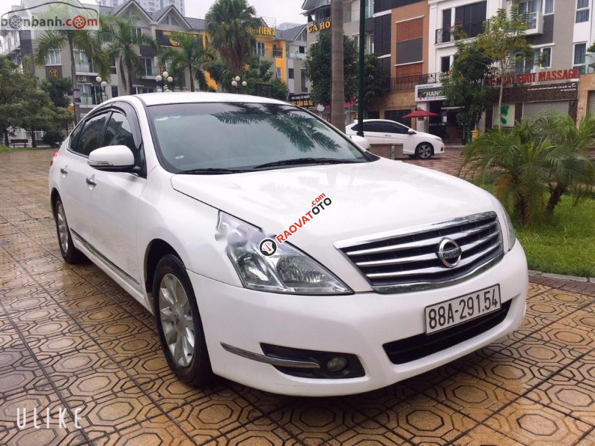 Bán Nissan Teana 2.0 năm 2010, màu trắng, xe nhập ít sử dụng giá cạnh tranh-0