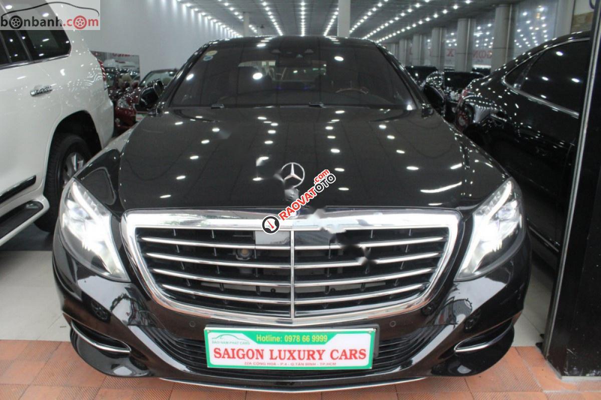 Cần bán lại xe Mercedes năm sản xuất 2014, màu đen xe nguyên bản-4