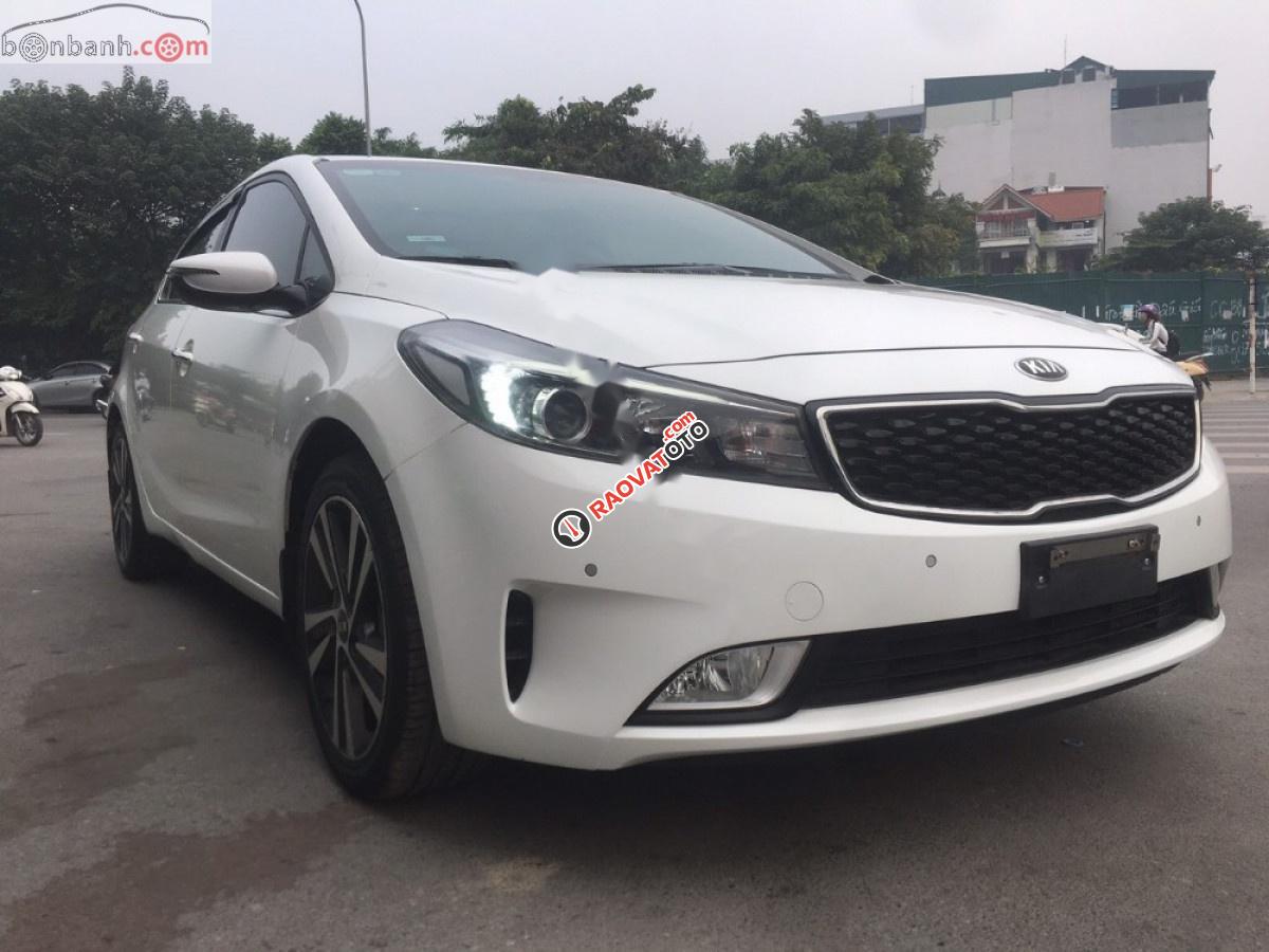 Bán Kia Cerato 1.6AT 2017, màu trắng, 570tr-8