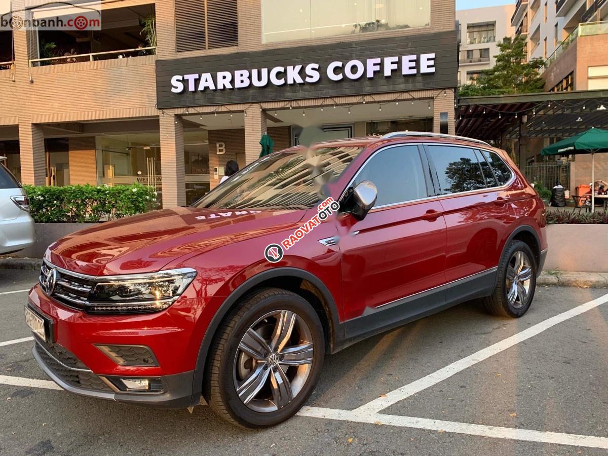 Cần bán Volkswagen Tiguan năm sản xuất 2019, màu đỏ, xe nhập-3