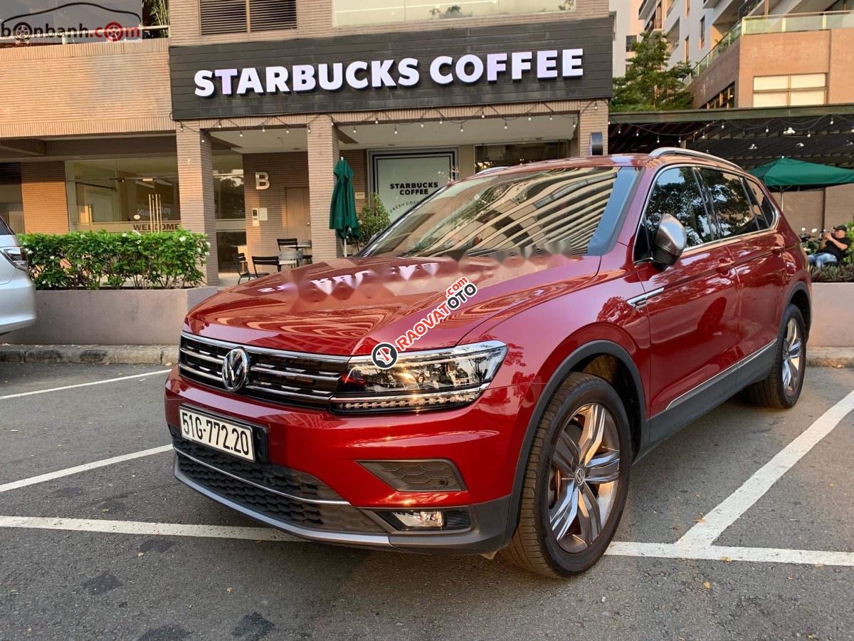 Cần bán Volkswagen Tiguan năm sản xuất 2019, màu đỏ, xe nhập-0