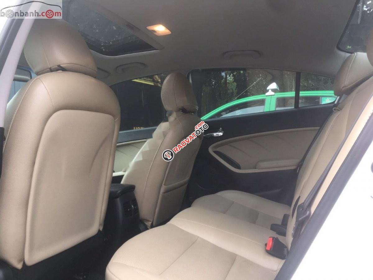 Bán Kia Cerato 1.6AT 2017, màu trắng, 570tr-4