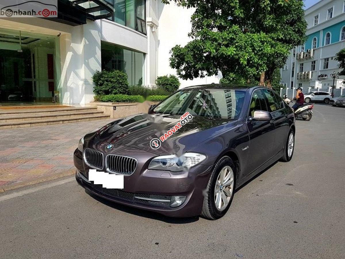Bán BMW 5 Series 520i năm sản xuất 2012, màu nâu, xe nhập số tự động, giá 989tr-9
