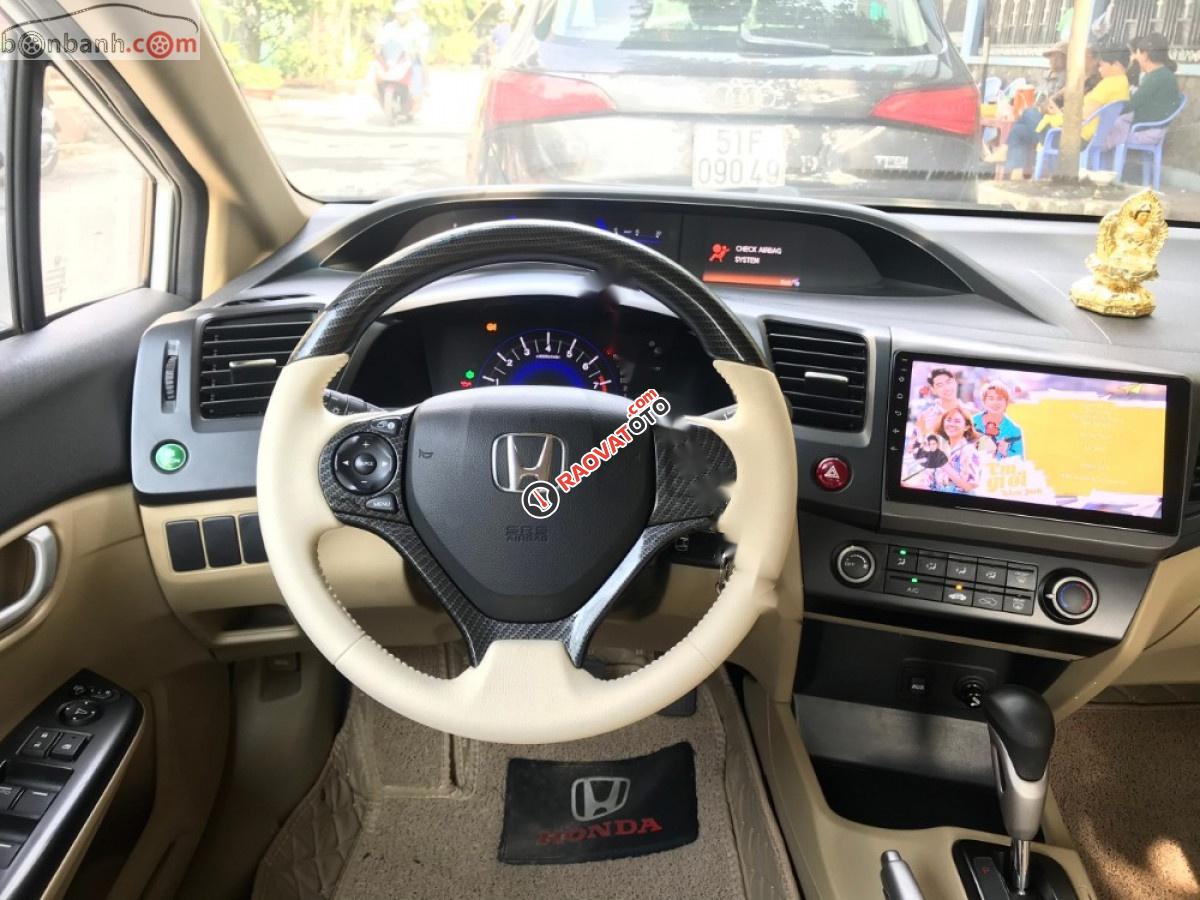 Bán Honda Civic 2015, màu trắng, 690tr-2
