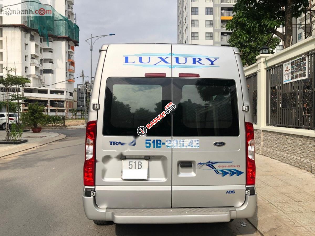 Cần bán Ford Transit Luxury năm 2017, màu bạc-7