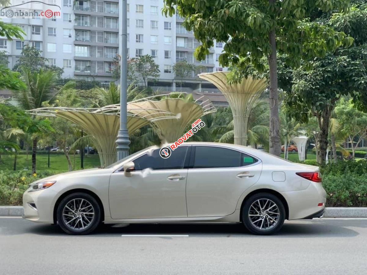 Cần bán lại xe Lexus ES 250 đời 2017, màu vàng, xe nhập-5