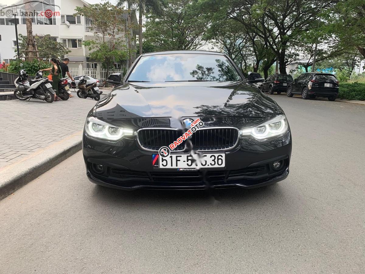 Cần bán lại xe BMW 3 Series 320i đời 2015, màu đen, nhập khẩu nguyên chiếc-1