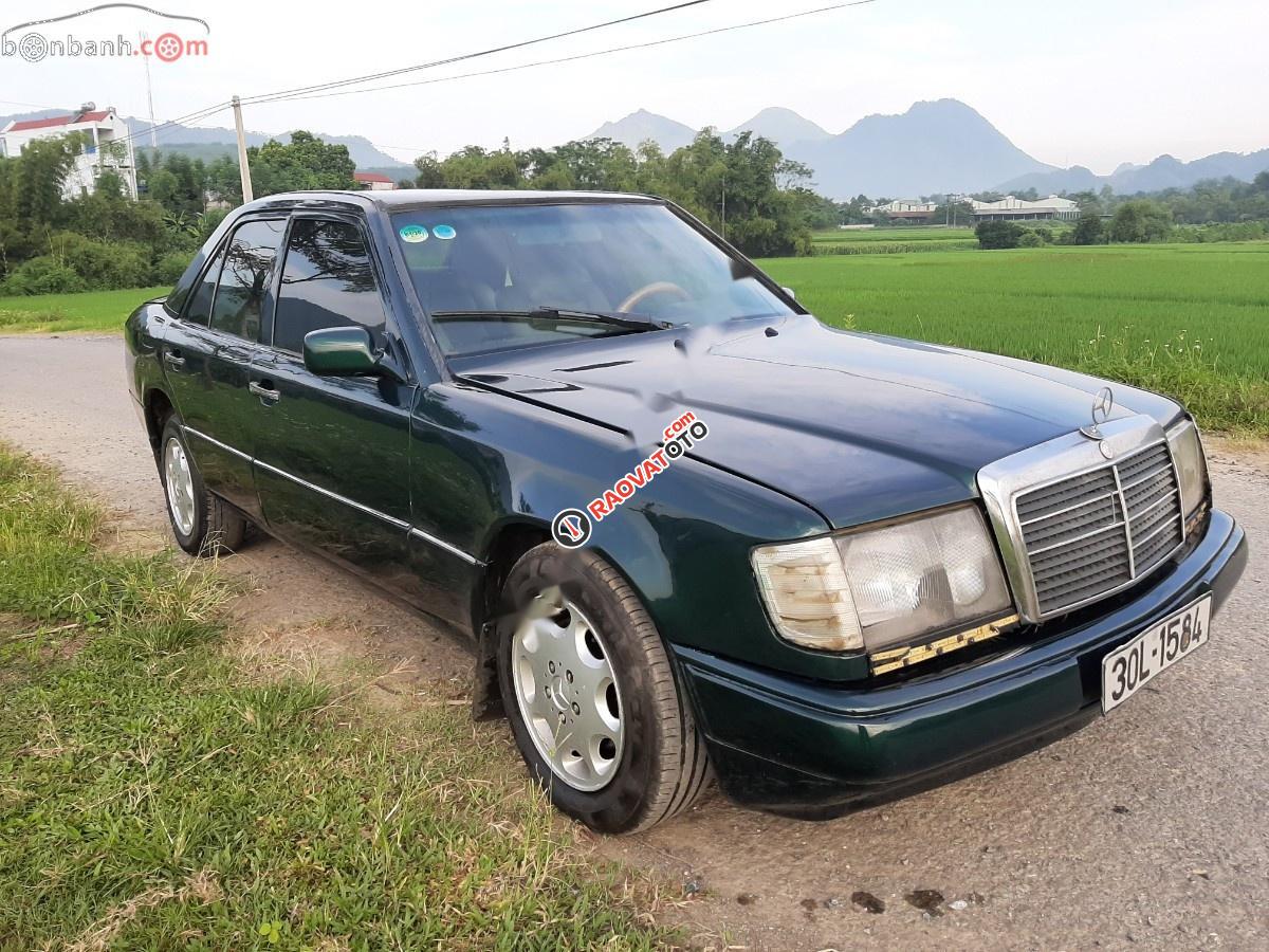 Cần bán lại xe Mercedes E240 đời 1990, màu xanh lam, xe nhập-3