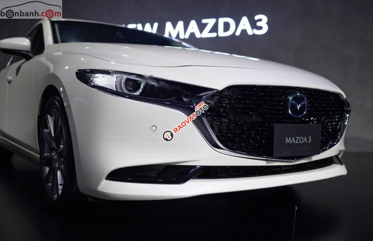 Cần bán Mazda 3 1.5 đời 2019, màu trắng, giá chỉ 709 triệu-1