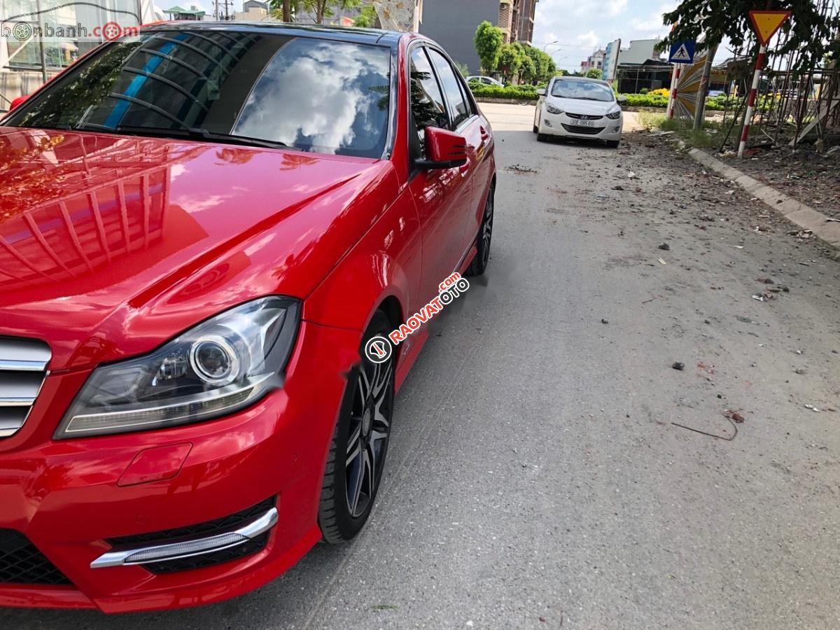 Bán Mercedes C300 AMG 2014, màu đỏ, giá tốt-0