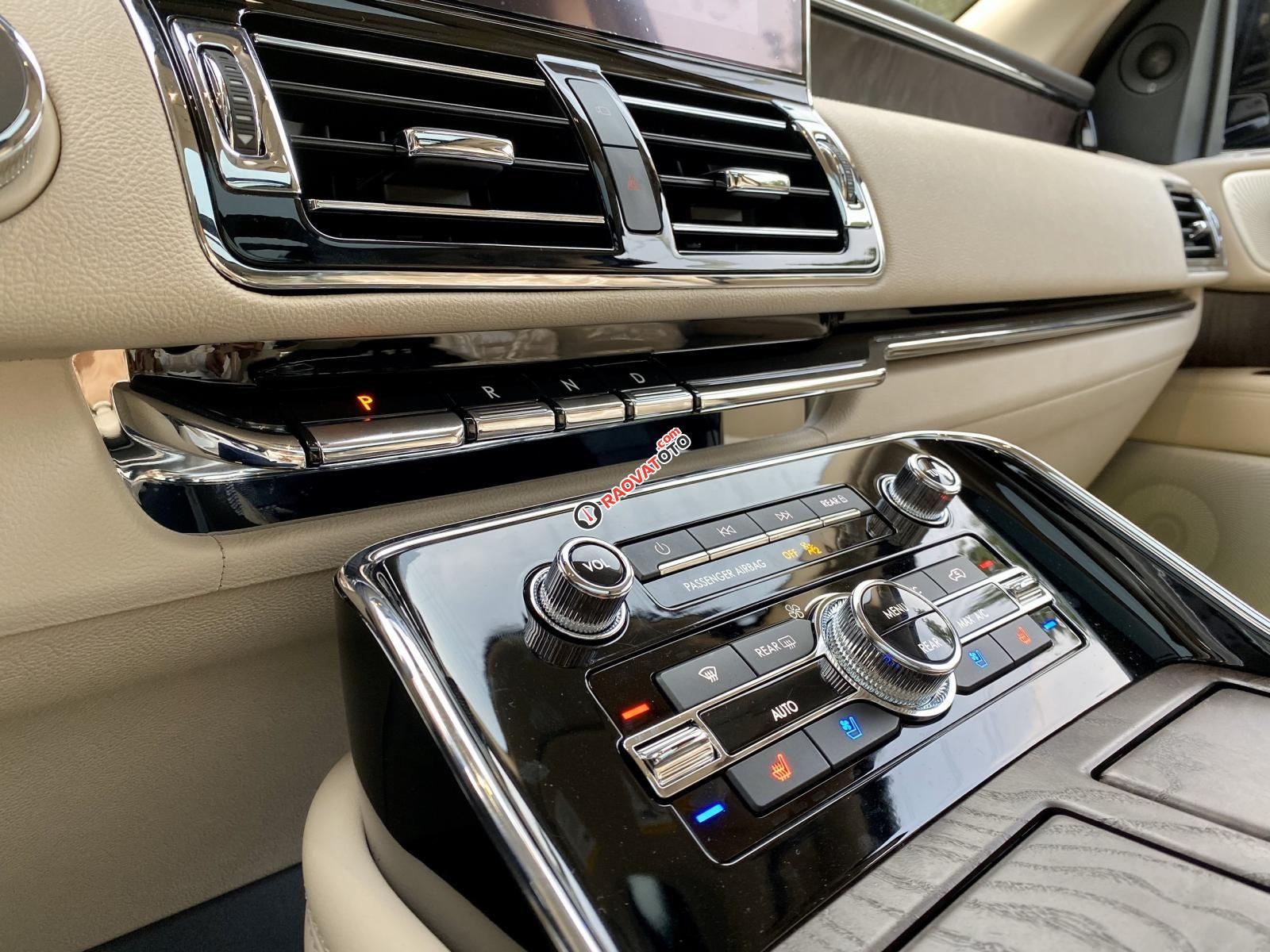 MT Auto bán nhanh chiếc xe  Lincoln Navigator Platinum 2019  - giá tốt nhất thị trường-17