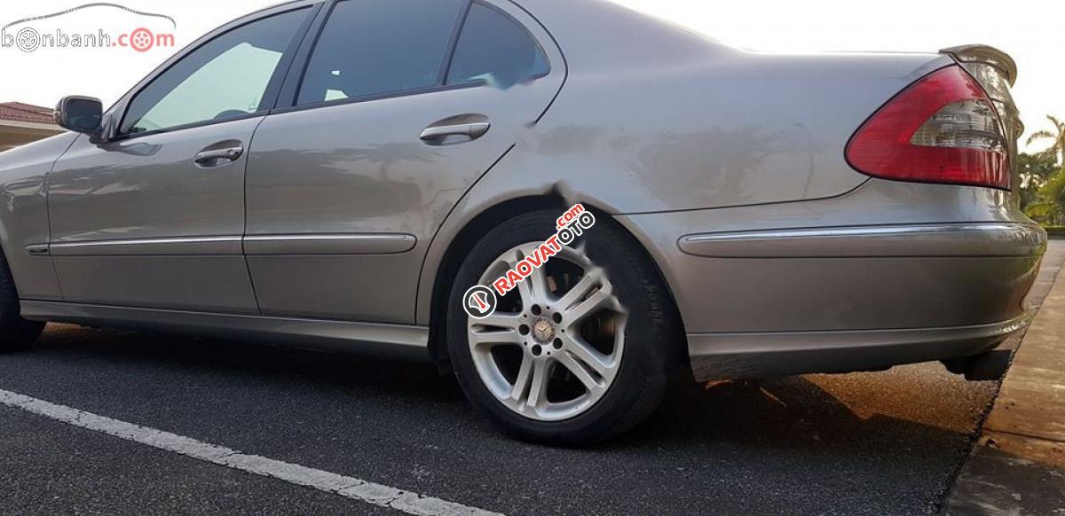 Bán Mercedes E200 đời 2008, chính chủ, giá cạnh tranh-9