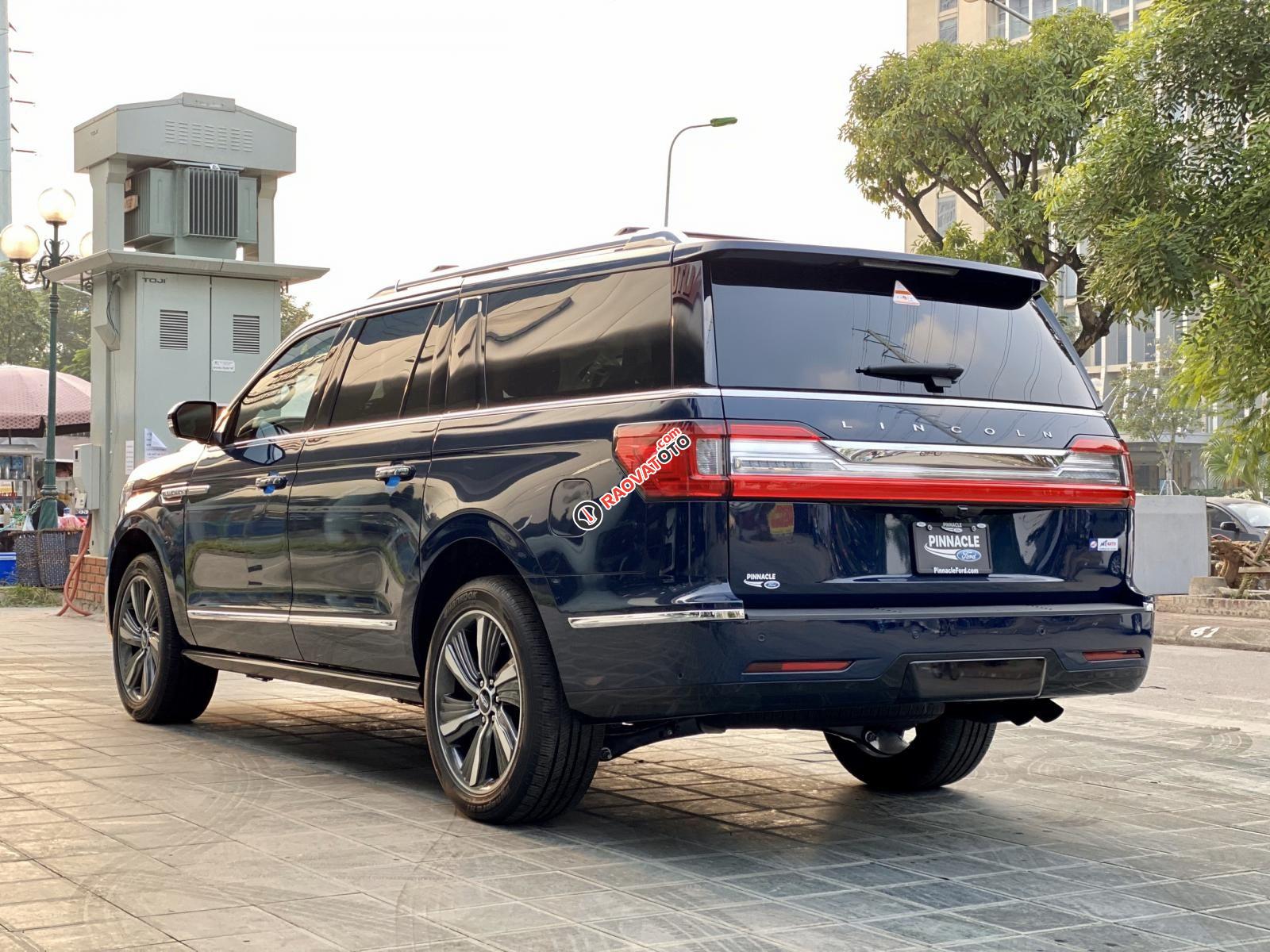 MT Auto bán nhanh chiếc xe  Lincoln Navigator Platinum 2019  - giá tốt nhất thị trường-5