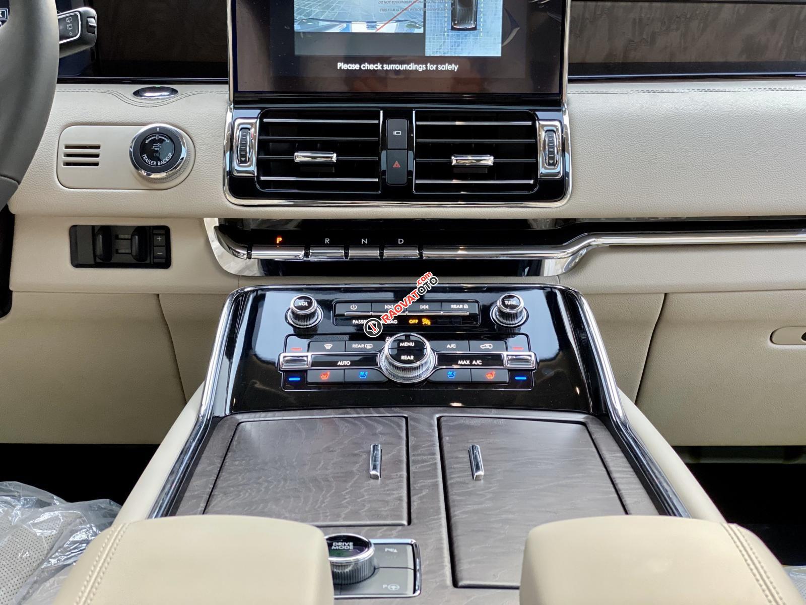 MT Auto bán nhanh chiếc xe  Lincoln Navigator Platinum 2019  - giá tốt nhất thị trường-21