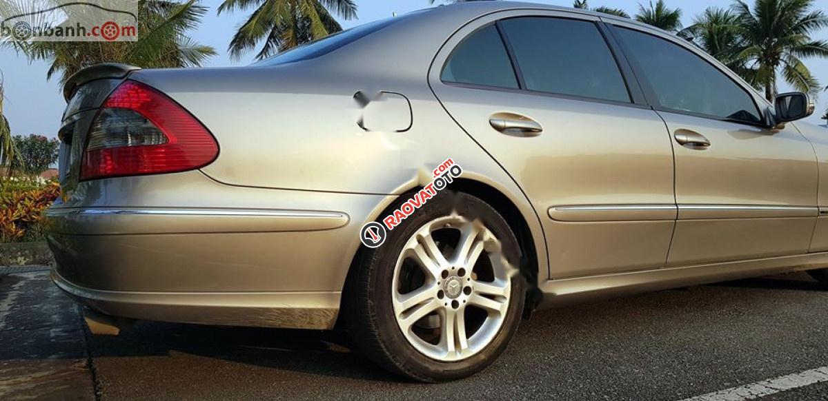Bán Mercedes E200 đời 2008, chính chủ, giá cạnh tranh-6