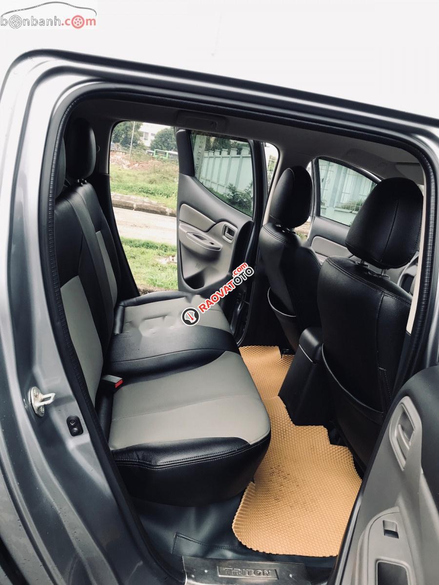 Cần bán lại xe Mitsubishi Triton 4x2 MT năm sản xuất 2016, màu xám, nhập khẩu-5