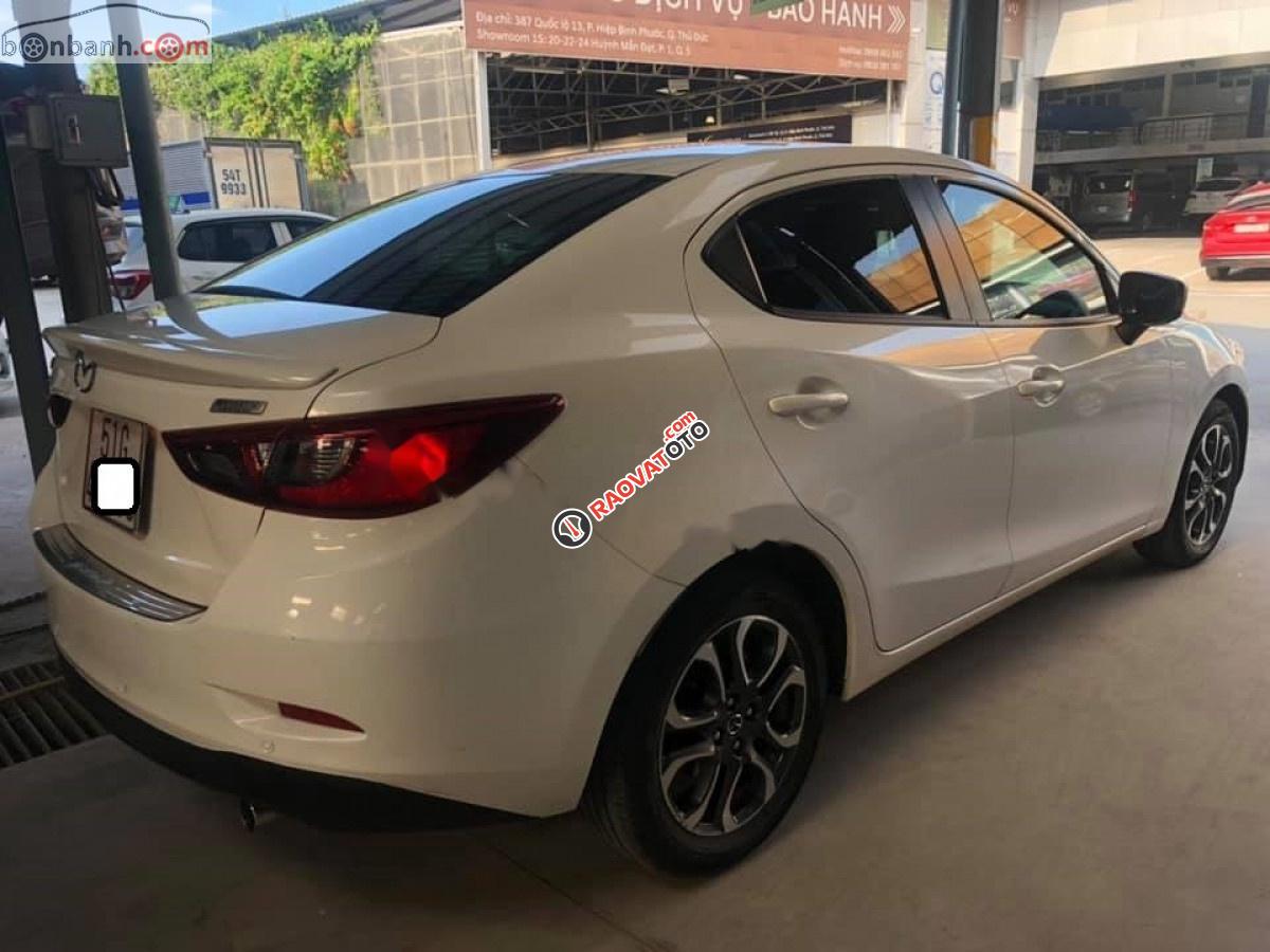 Cần bán Mazda 2 đời 2017, màu trắng, số tự động -7