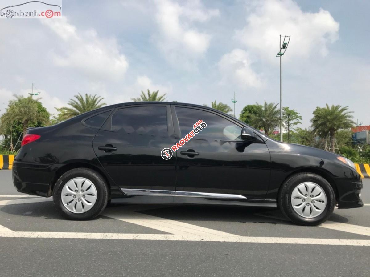 Bán ô tô Hyundai Avante đời 2014, màu đen số sàn xe còn mới nguyên-5