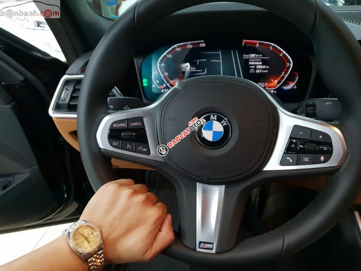 Cần bán gấp BMW 3 Series 330i M Sport năm 2019, màu đen, nhập khẩu-2