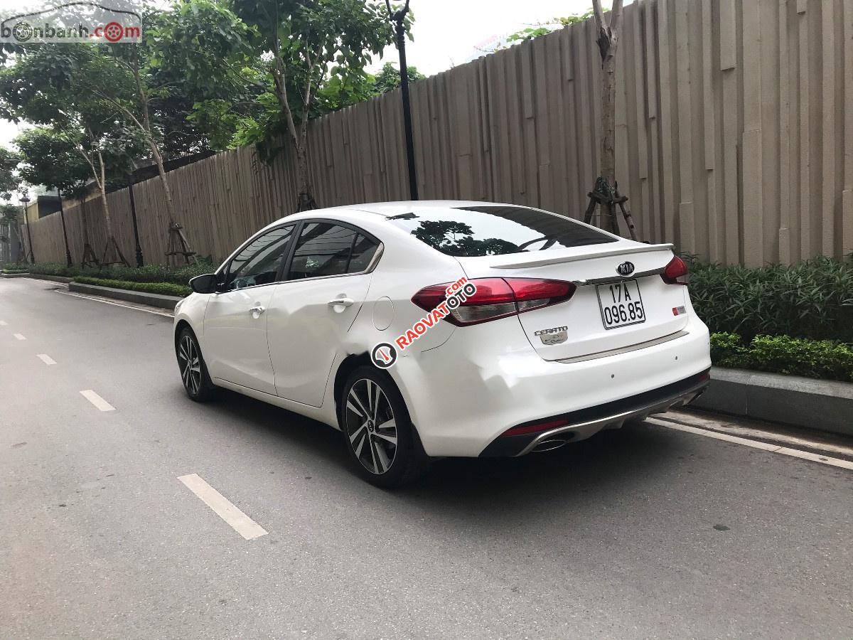 Bán Kia Cerato sản xuất 2018, màu trắng xe nguyên bản-1