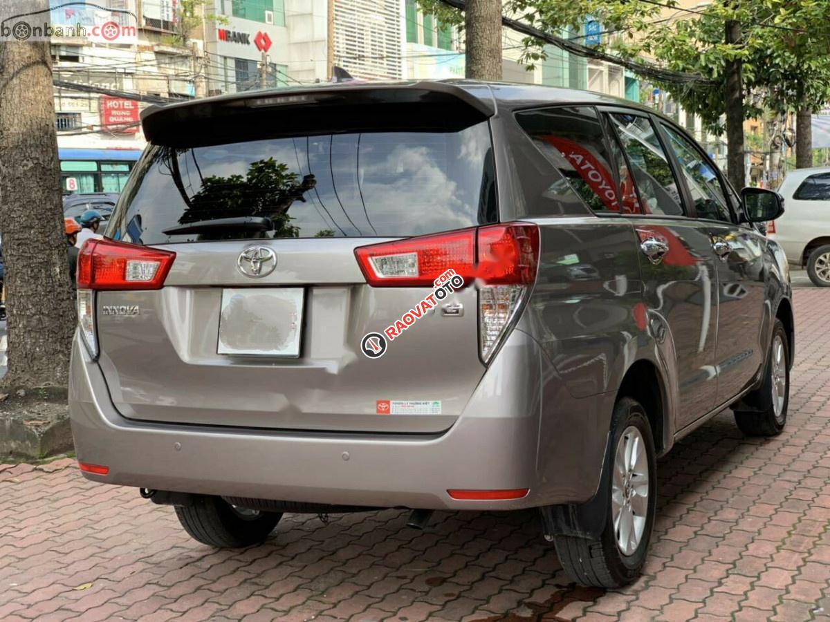 Bán xe cũ Toyota Innova 2.0E năm 2019, số sàn-0