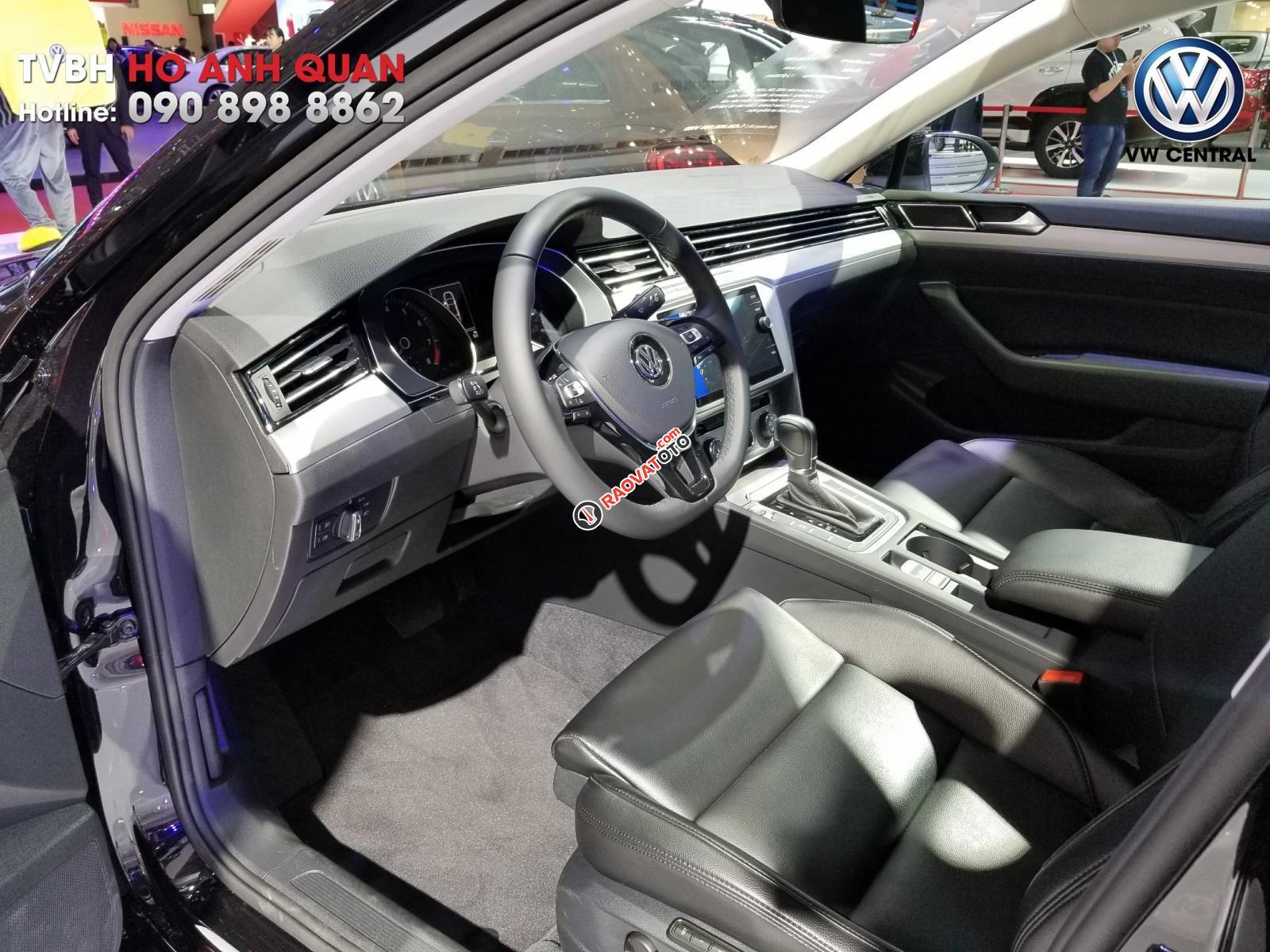 Volkswagen Sài Gòn cần bán chiếc xe Volkswagen Passat Comfort năm 2018, màu xanh lam - Giá tốt nhất thị trường -11