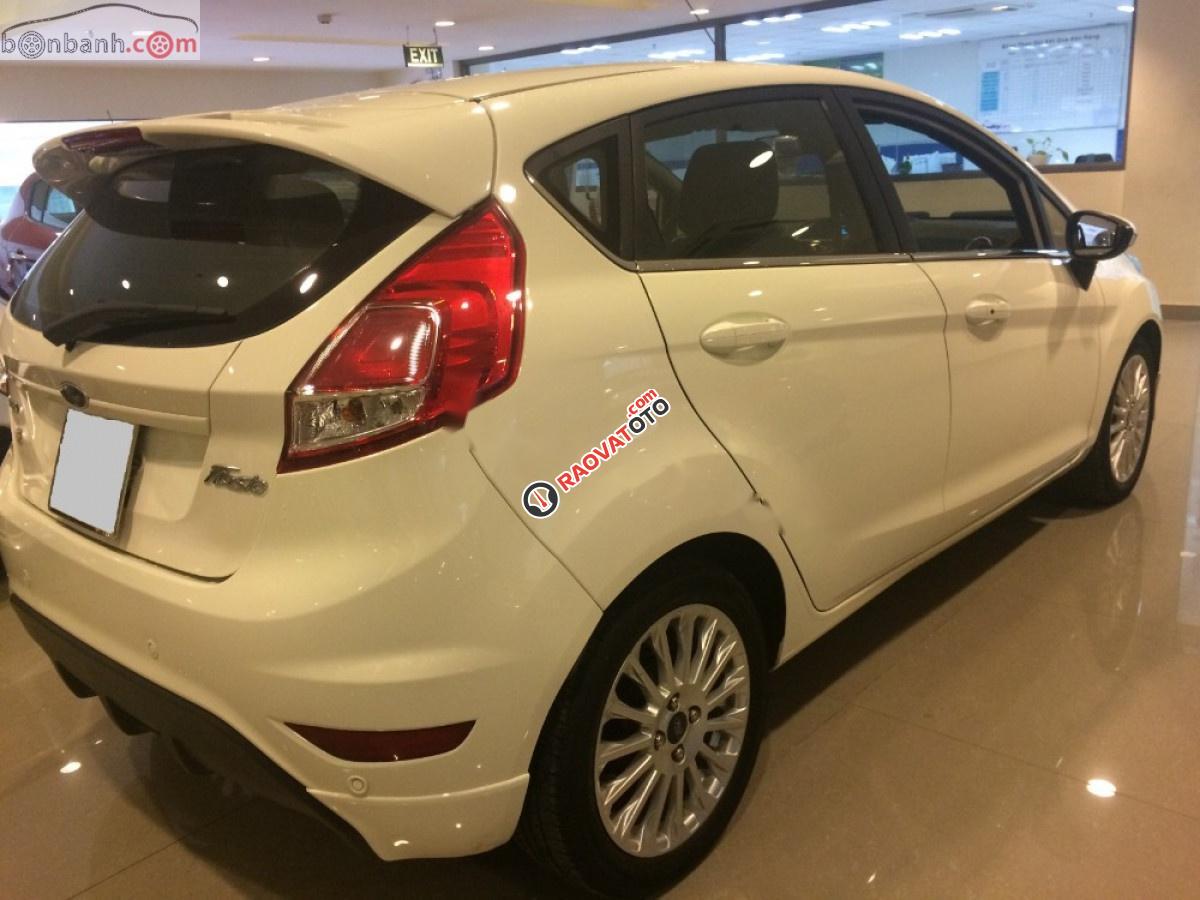 Cần bán lại Ford Fiesta 1.0L Ecoboost năm sản xuất 2015, màu trắng-6