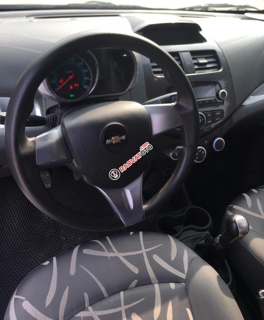 Bán xe Chevrolet Spark sản xuất năm 2017, màu bạc xe còn mới nguyên-7