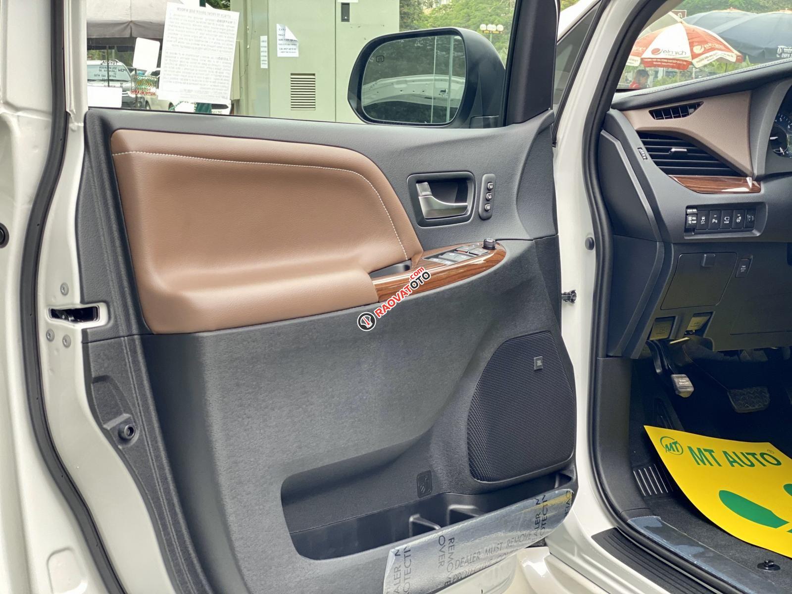 Bán phá giá chiếc xe  Toyota Sienna năm 2019, màu trắng - Nhập khẩu Mỹ-11