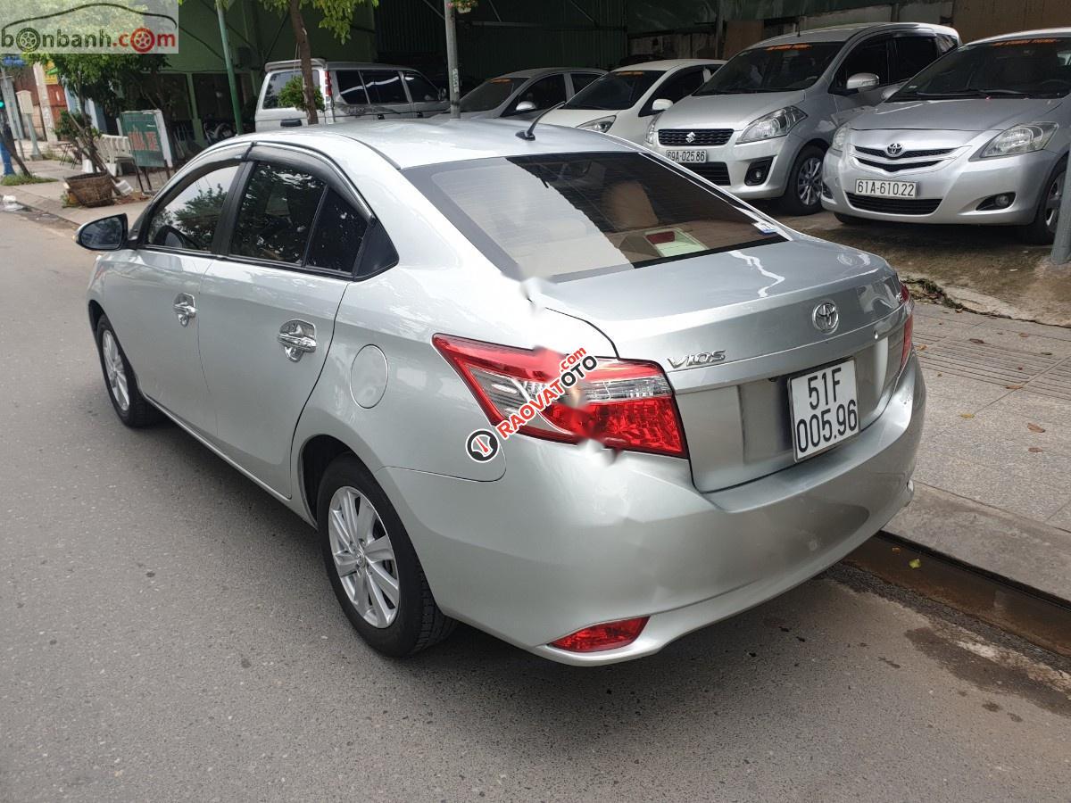 Cần bán xe Toyota Vios 2014, màu bạc số sàn xe còn mới nguyên-6