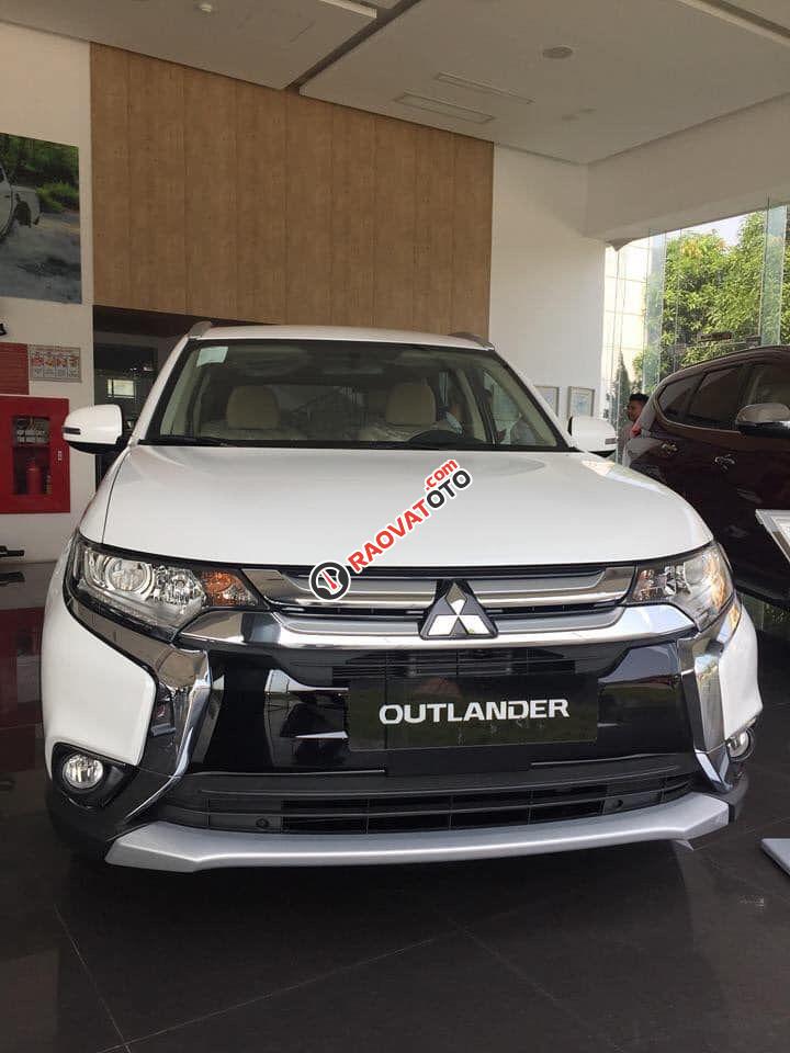 Mitsubishi Quảng Ninh  bán gấp chiếc xe Mitsubishi Outlander 2019, màu trắng  - Giá tốt - Ưu đãi lớn-6