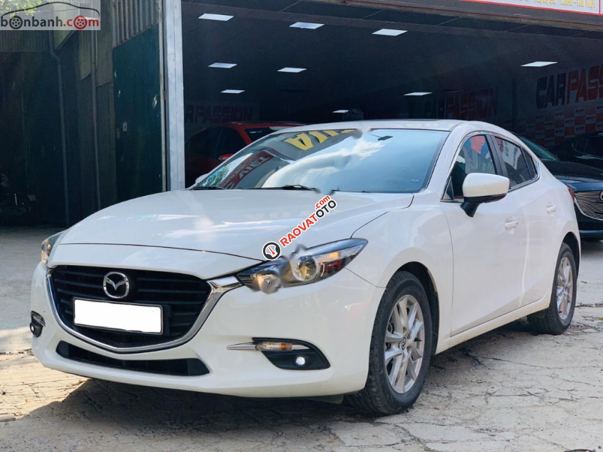 Cần bán Mazda 3 Facelift sản xuất 2017, màu trắng, 615tr-2