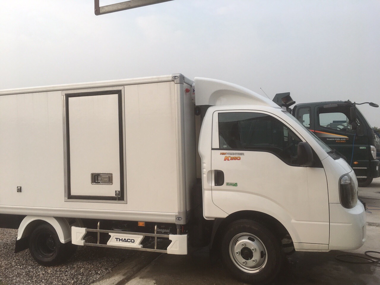 Bán xe tải đông lạnh 1.49 tấn - 1.99 tấn, giá tốt tại Bà Rịa - Vũng Tàu-1