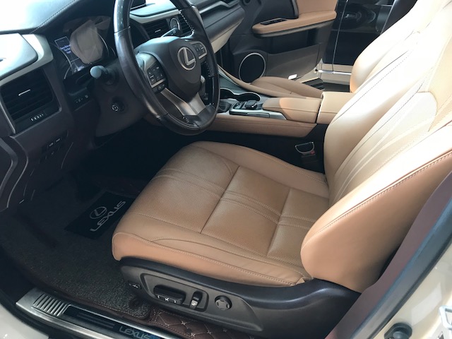 Cần bán lại xe Lexus RX350 Luxury 2016, màu vàng, nhập khẩu nguyên chiếc-6