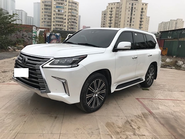 Cần bán gấp Lexus LX 570 2018, màu trắng, xe nhập Mỹ lăn bánh chưa tới 1 vạn-3