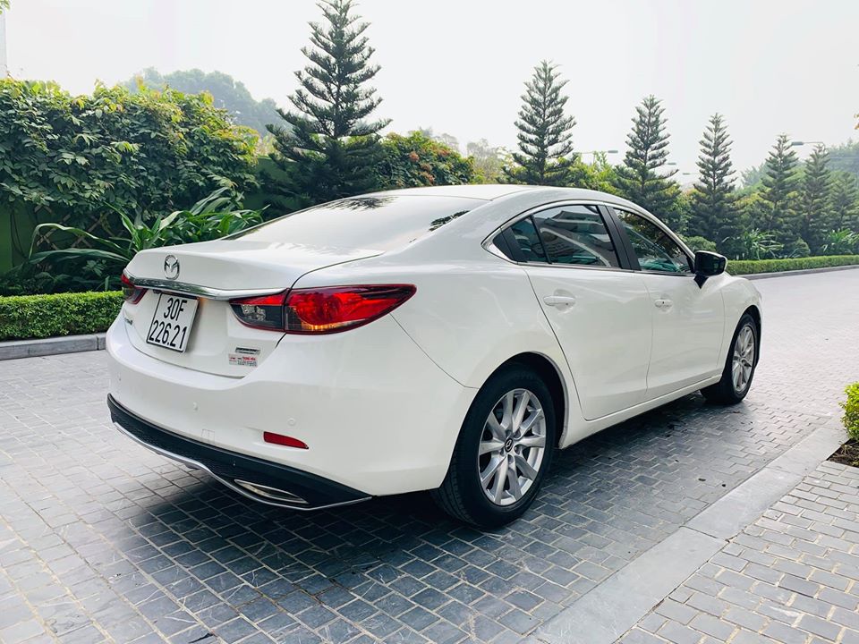 Mazda 6 2.0AT màu trắng SX và ĐK 2016 -4