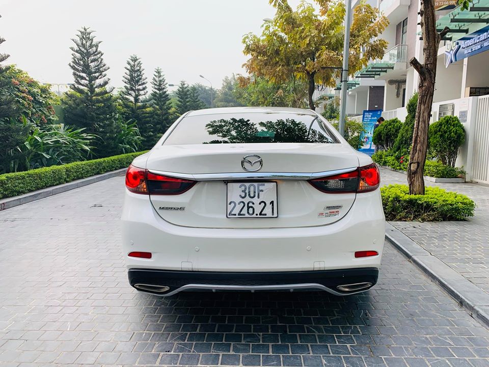 Mazda 6 2.0AT màu trắng SX và ĐK 2016 -3