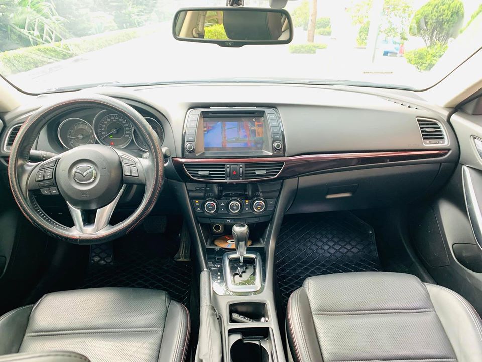 Mazda 6 2.0AT màu trắng SX và ĐK 2016 -10