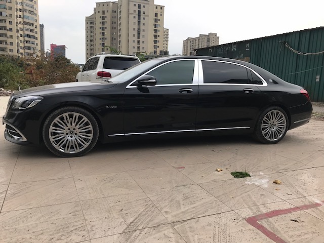 Bán Mercedes S450 Maybach siêu mới 99,999% xe lăn bánh hơn 8000Km-2