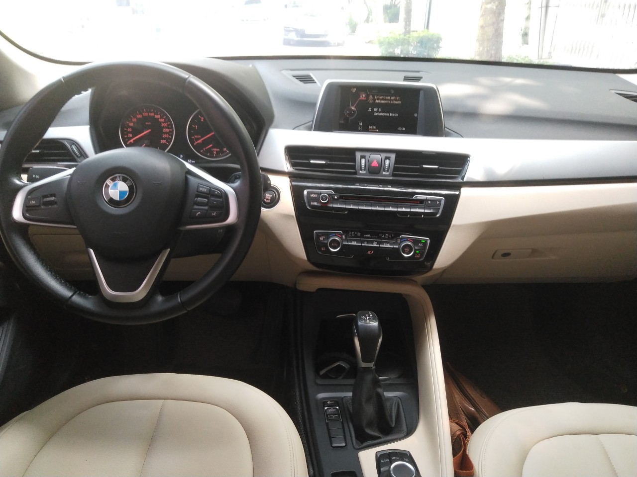 Bán ô tô BMW X1 2016, màu trắng, xe nhập-2