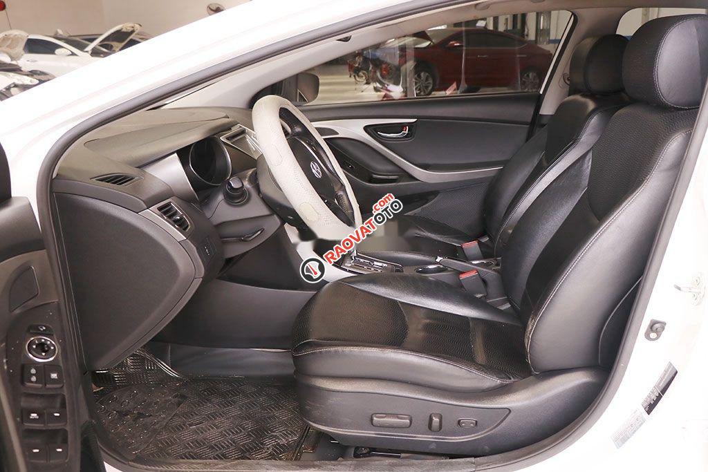 Cần bán Hyundai Elantra 1.8AT sản xuất 2013, màu trắng, xe nhập-3