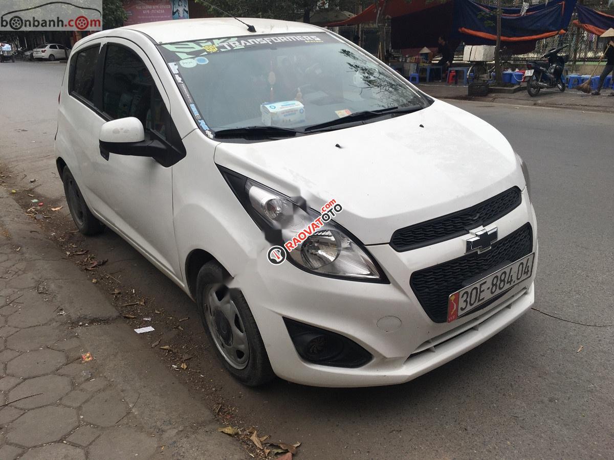 Bán Chevrolet Spark LS 1.2 MT năm 2017, màu trắng chính chủ, giá 220tr-1