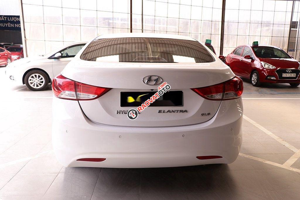 Cần bán Hyundai Elantra 1.8AT sản xuất 2013, màu trắng, xe nhập-7