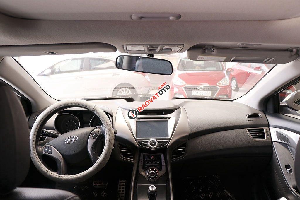 Cần bán Hyundai Elantra 1.8AT sản xuất 2013, màu trắng, xe nhập-1
