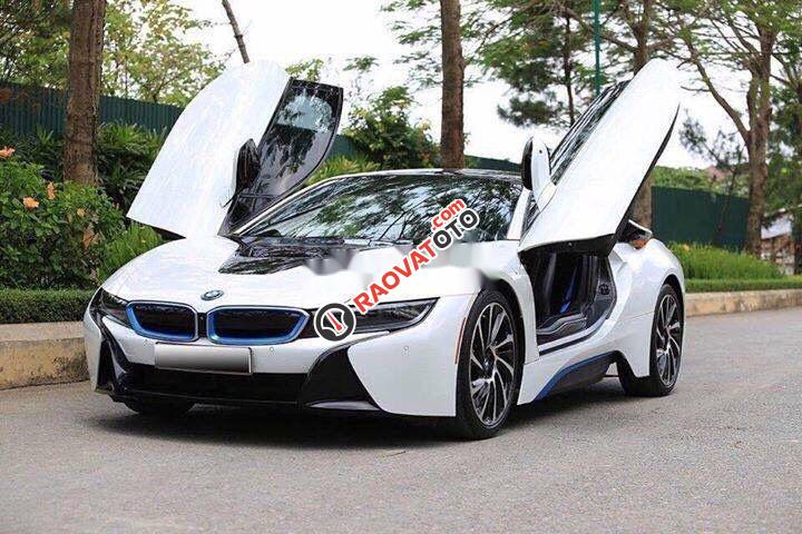 Cần bán lại xe BMW i8 2015, màu trắng, nhập khẩu-0