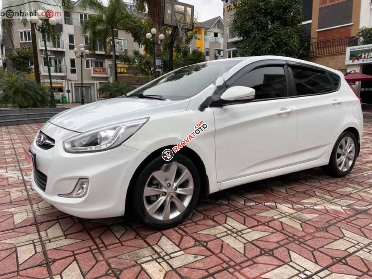 Bán xe Hyundai i30 đời 2014, màu trắng, nhập khẩu-9