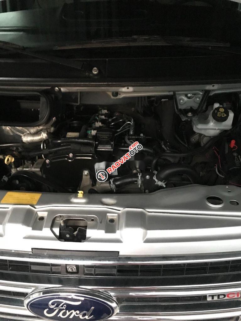 Cần bán gấp Ford Transit Luxury năm sản xuất 2017, màu bạc giá cạnh tranh-3