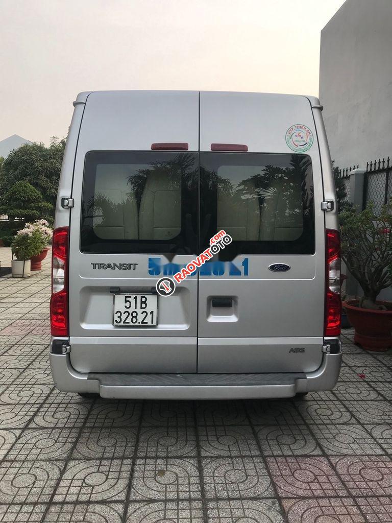 Cần bán gấp Ford Transit Luxury năm sản xuất 2017, màu bạc giá cạnh tranh-11